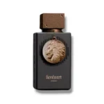 Frasco del perfume Armaf Club de Nuit Lionheart Woman con diseño sofisticado en tonos dorado claro y detalles metálicos, que transmite elegancia, poder femenino y glamour. Ideal para mujeres que buscan una fragancia intensa, floral y empoderada.