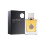 Frasco del perfume Armaf Club de Nuit Man con diseño elegante en negro con detalles metálicos. Fragancia intensa y masculina, ideal para quienes buscan un aroma moderno con carácter.