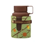 Frasco del perfume Armaf Odyssey Dubai Chocolat; salida con café, pistacho, knafeh, praliné y avellana; corazón de chocolate, vainilla y cardamomo; base de caramelo, madera ámbar y haba tonka. Ideal para noches frías, cenas gourmet o momentos cuando deseas un aroma gourmand intenso y dulce.