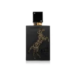 Botella de perfume Lattafa Lail Maleki con diseño elegante y lujoso en tonos oscuros, dorado brillante en el tapón y detalles árabes grabados. Fragancia intensa y oriental con notas frutales y especiadas al inicio, un corazón floral con jazmín y orquídea, y un fondo cálido de ámbar, caramelo y sándalo.