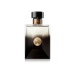 Versace Pour Homme Oud Noir es un perfume masculino intenso y elegante con notas de oud, especias y ámbar, ideal para noches sofisticadas y climas fríos.